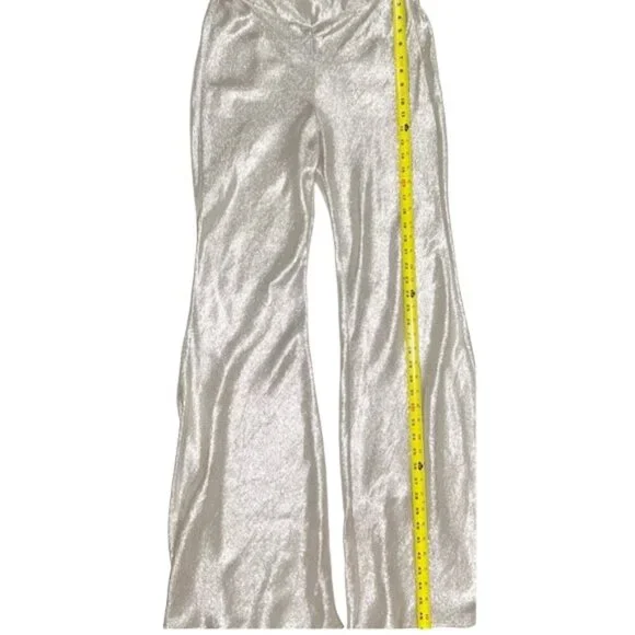 Chic Metallic Wide Leg Pants - Picture 14 of 16